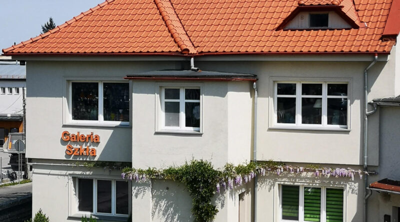 Pół domu w Karpaczu na sprzedaż w idealnej lokalizacji na prowadzenie biura nieruchomości